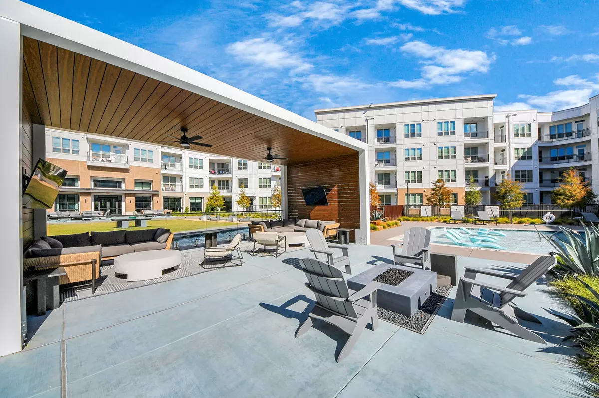 Houston, TX 77079,15635 Memorial DR #242