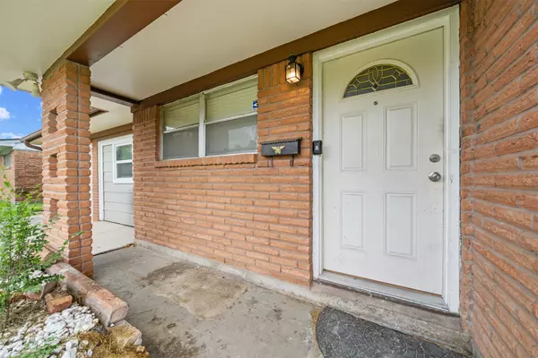 Pasadena, TX 77502,1407 Marlock LN