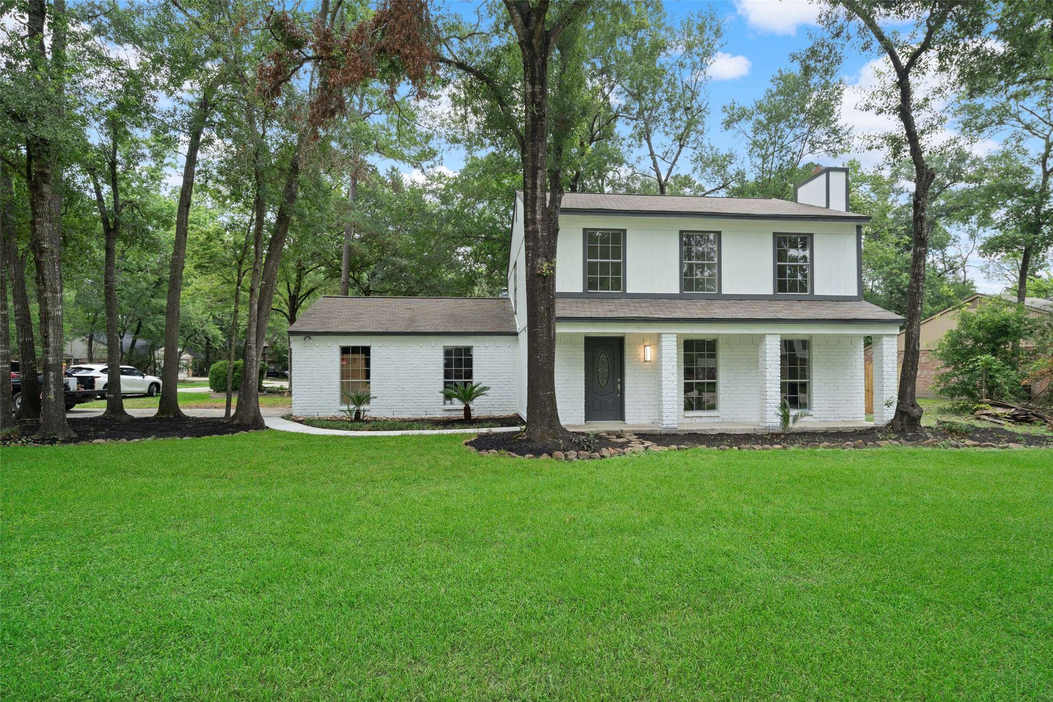 90 Crystal Lake LN, The Woodlands, TX 77380