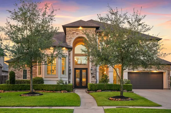 2305 Farris Valley LN, Friendswood, TX 77546