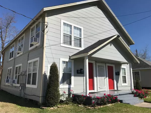 214 W Republic AVE #4, Baytown, TX 77520