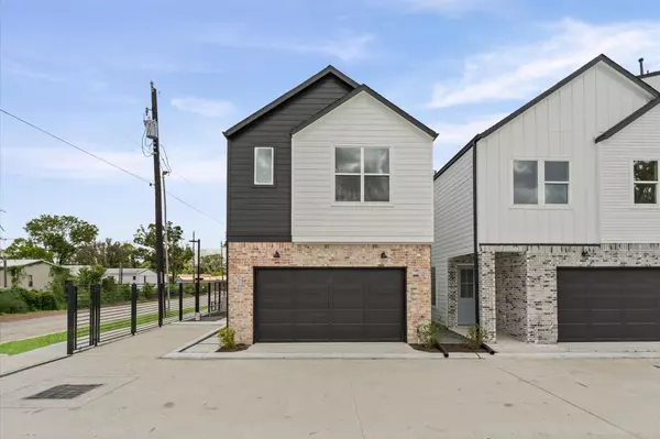 4752 Martin Hill ST, Houston, TX 77018