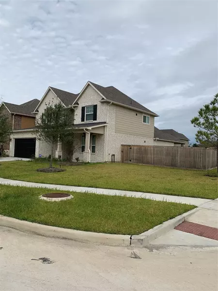 8702 Jasper Lake DR, Cypress, TX 77433