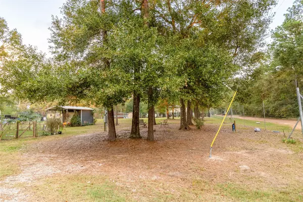 Plantersville, TX 77363,7715 Walnut Tree LN