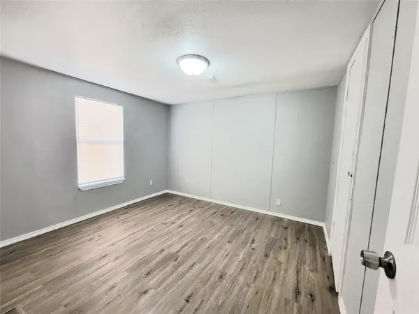 Willis, TX 77378,401 S Woodson ST #7