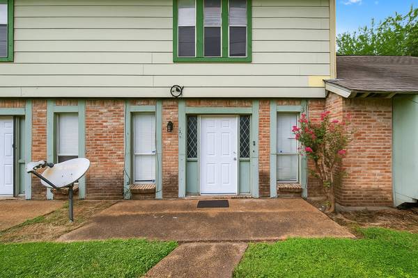 7839 Cook RD, Houston, TX 77072