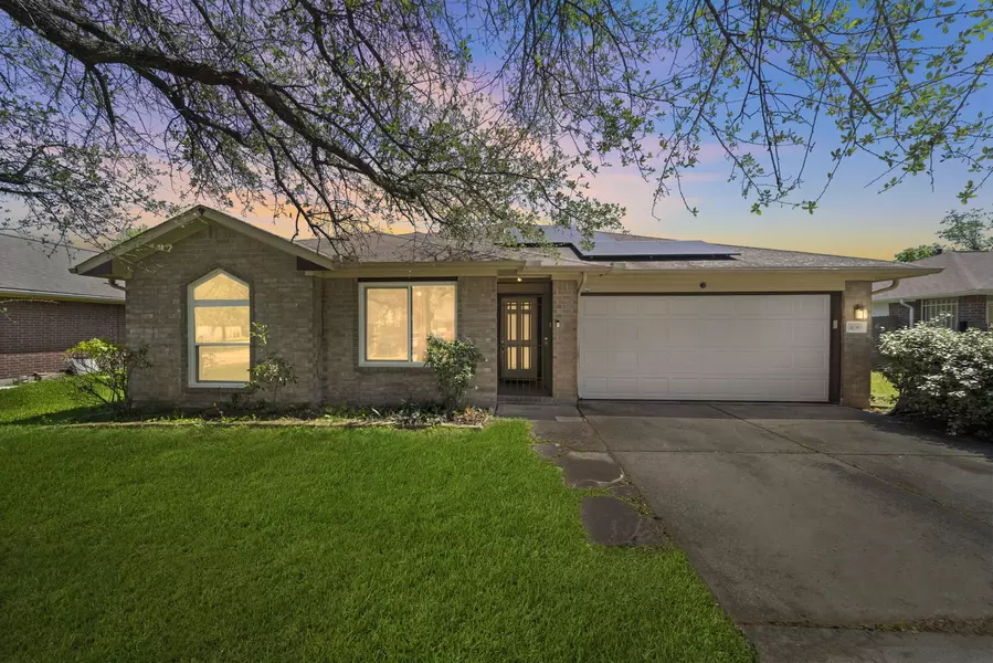 1038 Willersley LN, Channelview, TX 77530