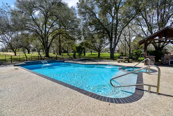 East Bernard, TX 77435,2423 Hargis ST