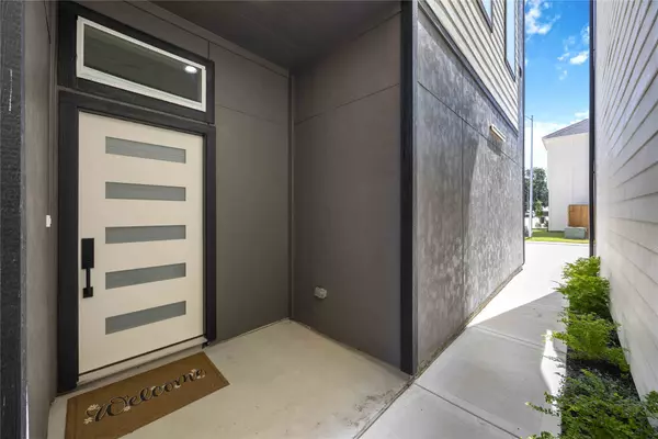 Houston, TX 77080,1937 Knoll Square DR