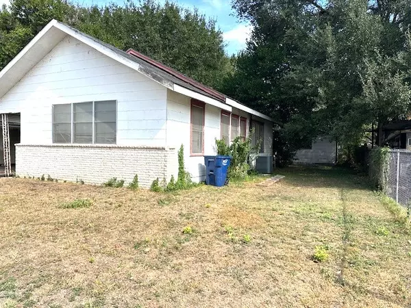 Eagle Lake, TX 77434,316 E Post Office st