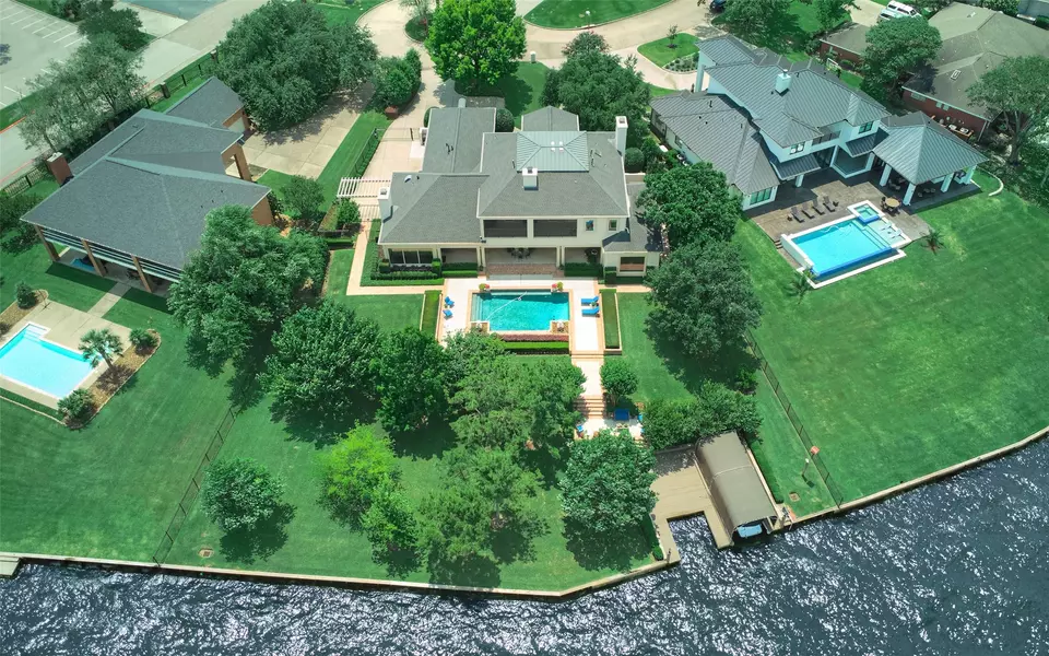 9 Lake Estates CT, Montgomery, TX 77356