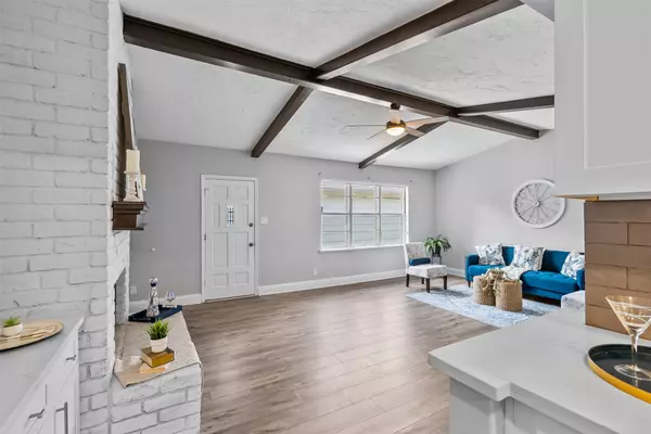 3048 Gessner RD, Houston, TX 77080