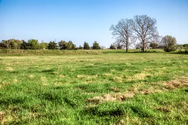 Tracts 10&11 Fieldcrest Ln, Burton, TX 77835