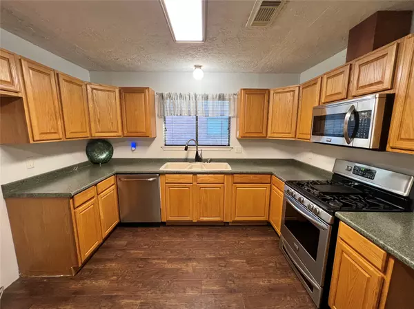 Angleton, TX 77515,3 Ranch House LOOP