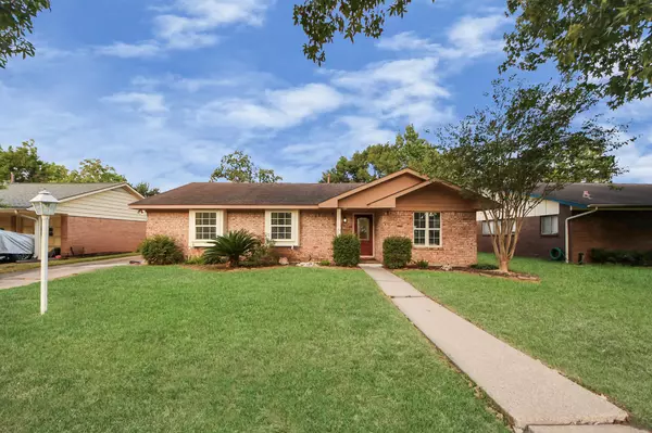 Pasadena, TX 77502,2608 Huckleberry LN