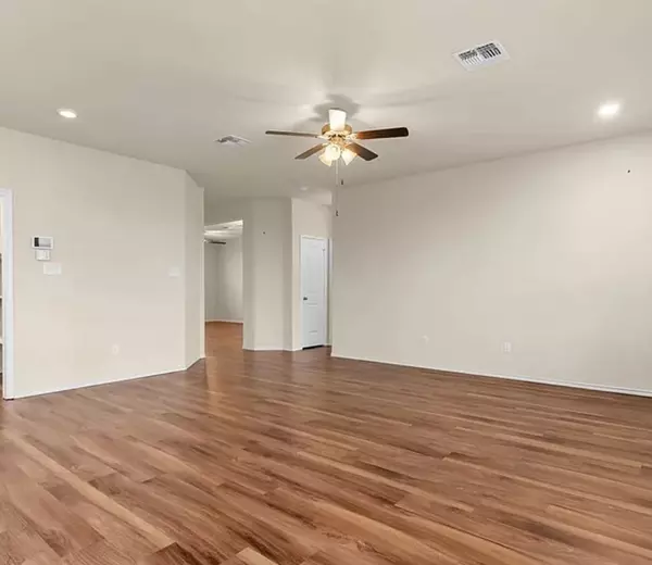 Belton, TX 76513,5561 Perdita DR