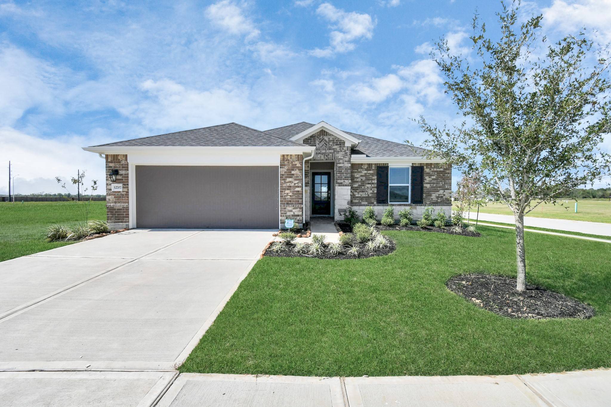 12707 Zoysia CT, Crosby, TX 77532