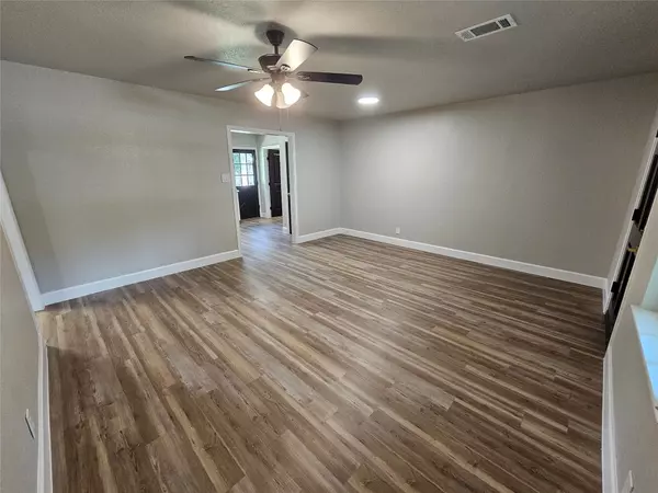 Lake Jackson, TX 77566,226 Laurel ST