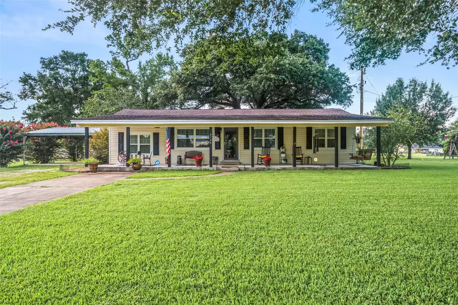 8708 Flowers LOOP, Kountze, TX 77625