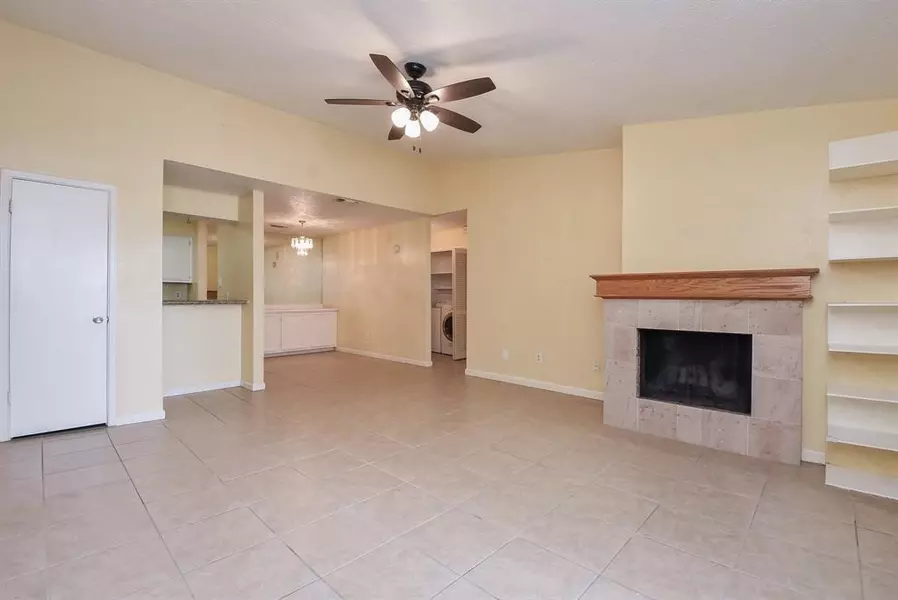 10555 Turtlewood CT #405, Houston, TX 77072