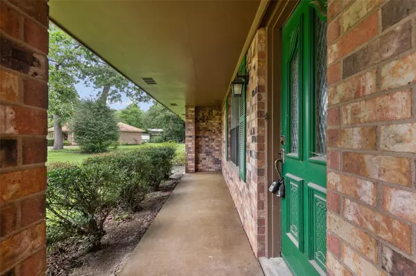 Grapeland, TX 75844,239 County Road 2335