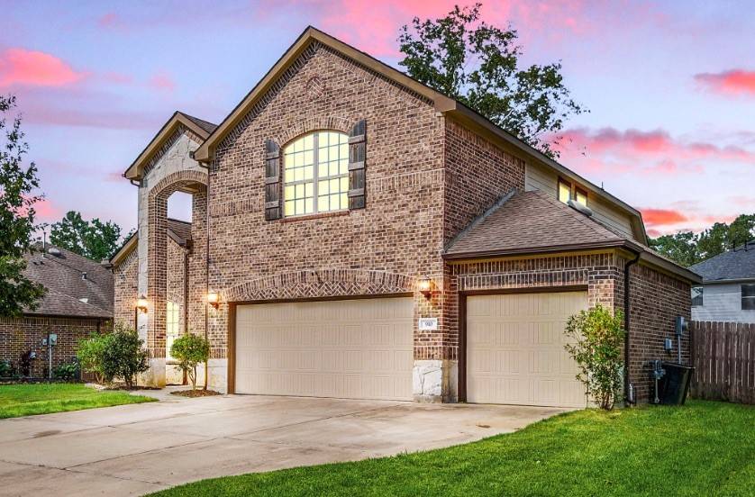 910 S Chamfer WAY, Crosby, TX 77532