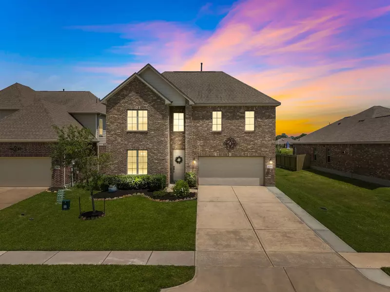 4221 E Bayou Maison CIR, Dickinson, TX 77539