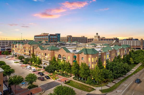 2299 Lone Star DR #405, Sugar Land, TX 77479