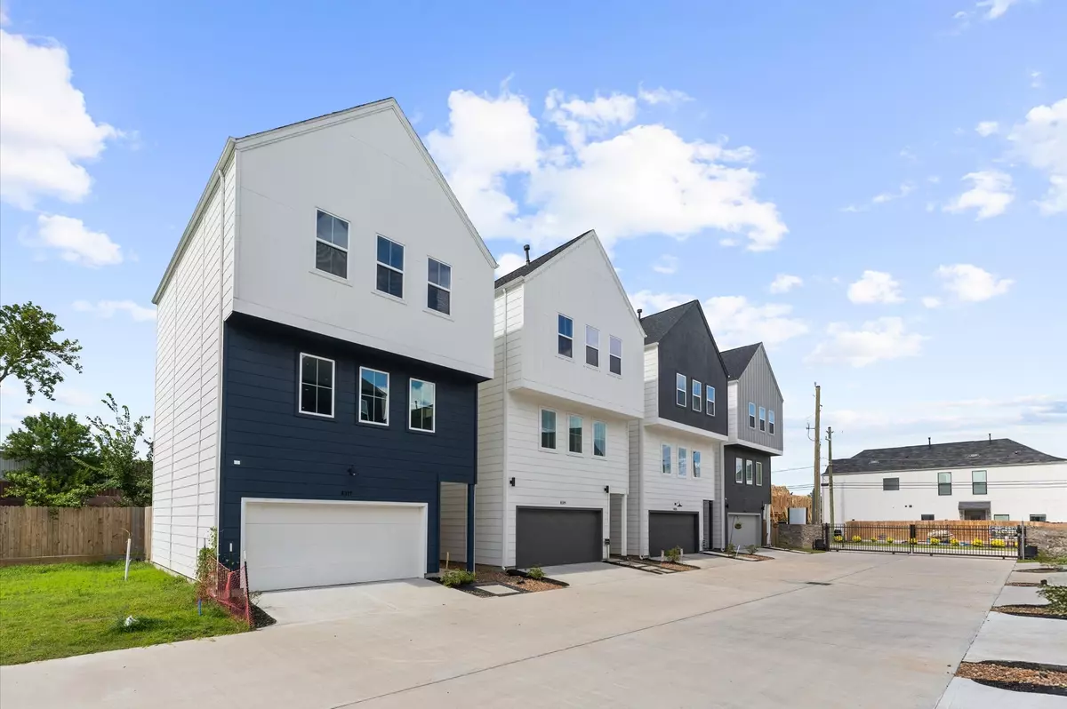 Houston, TX 77055,8317 Springwood Canyon LN