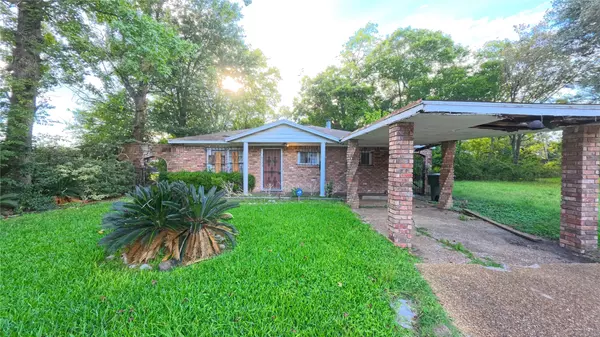4550 Winston DR, Beaumont, TX 77705