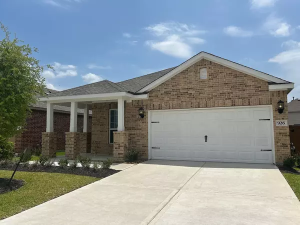 926 Whispering Winds DR, Beasley, TX 77417