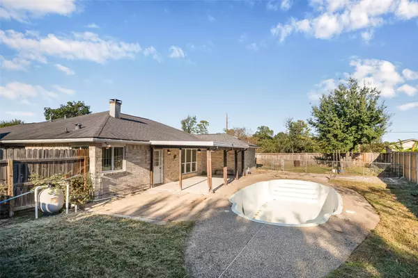 Houston, TX 77088,5403 Greenhill Forest DR