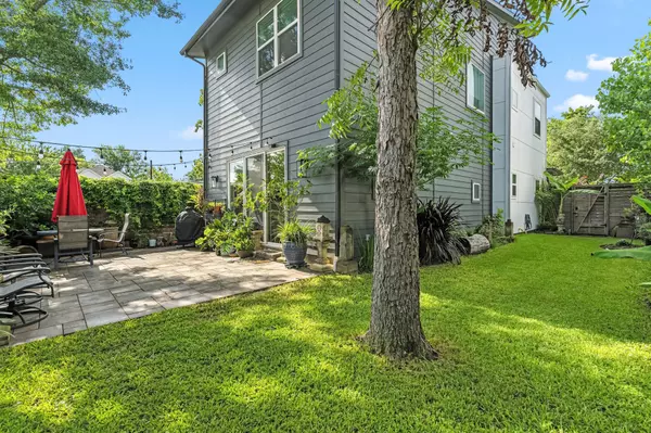 Houston, TX 77018,212 Pheasant ST