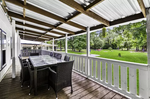 Livingston, TX 77351,490 Robert E Lee LN