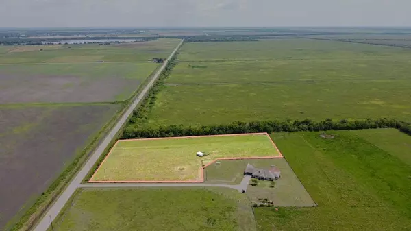 Angleton, TX 77515,20055 County Road 210