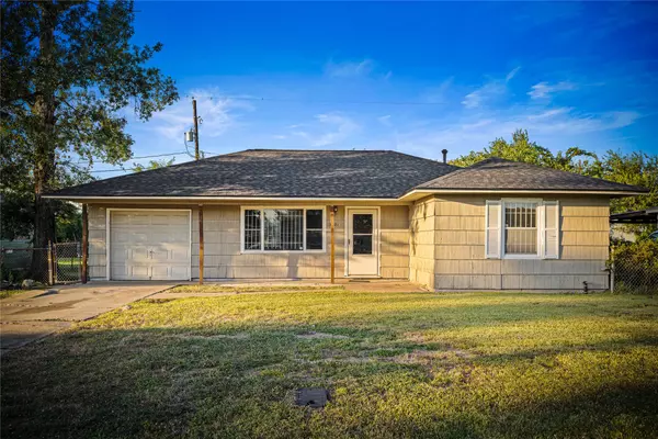 13001 Knollcrest ST,  Houston,  TX 77015