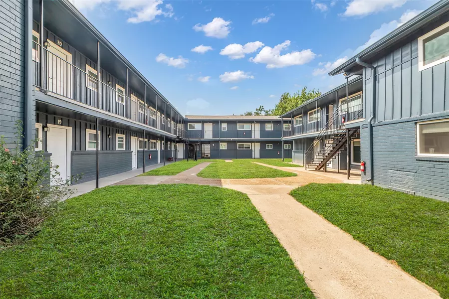 4706 Yellowstone BLVD #11, Houston, TX 77021