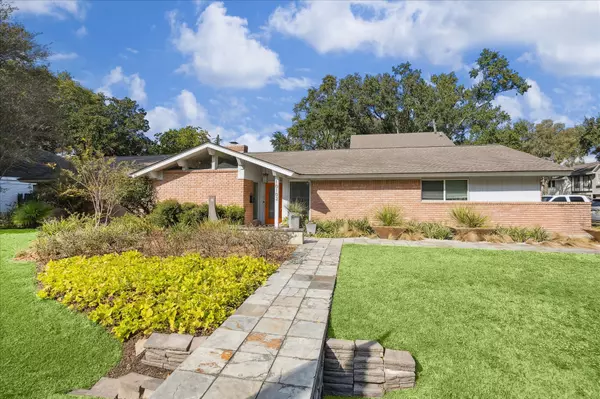 Houston, TX 77080,10102 Knoboak DR