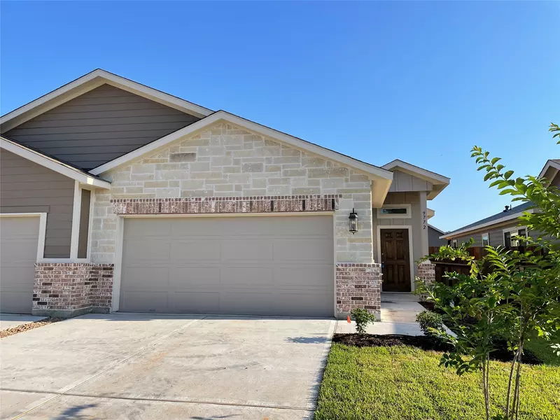 9772 Grosbeak LN, Magnolia, TX 77354