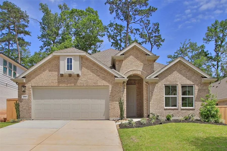 114 Mockingbird Trails DR, Willis, TX 77318