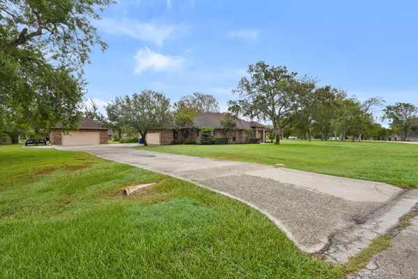Baytown, TX 77523,1803 Bayou Breeze DR