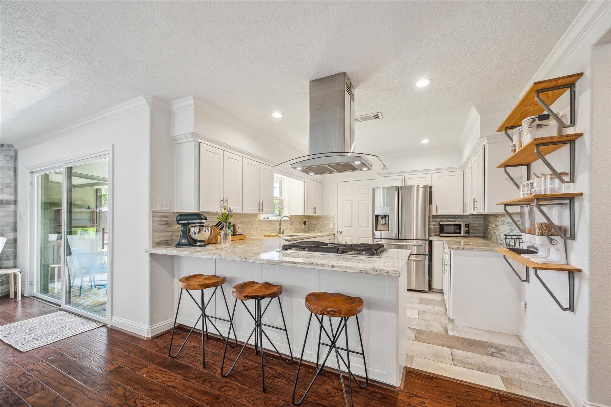 5711 Nina Lee LN, Houston, TX 77092