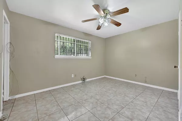 Houston, TX 77038,10522 Summerbrook DR