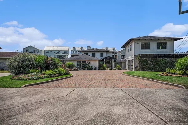 Seabrook, TX 77586,107 Cedar LN