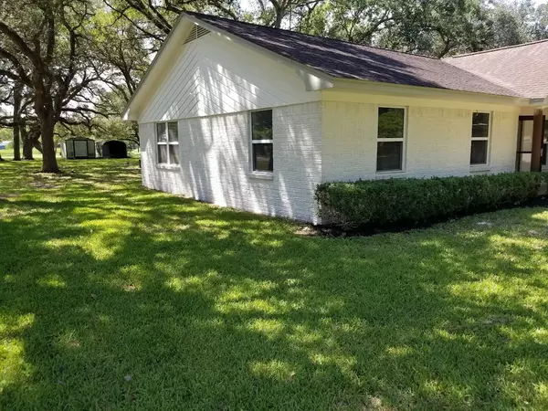 Wharton, TX 77488,310 Shady LN
