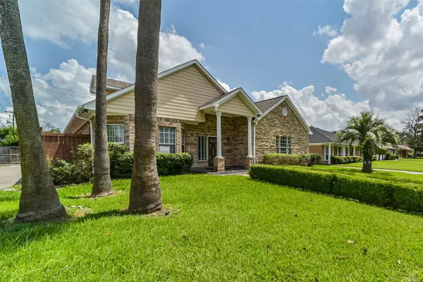 Houston, TX 77063,9660 Fairdale LN