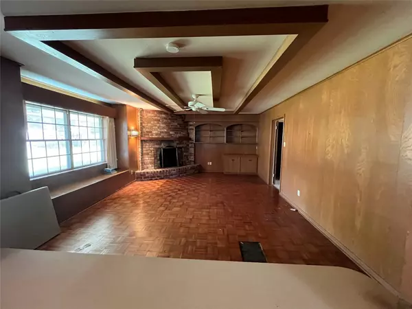 Nassau Bay, TX 77058,18203 Carriage LN