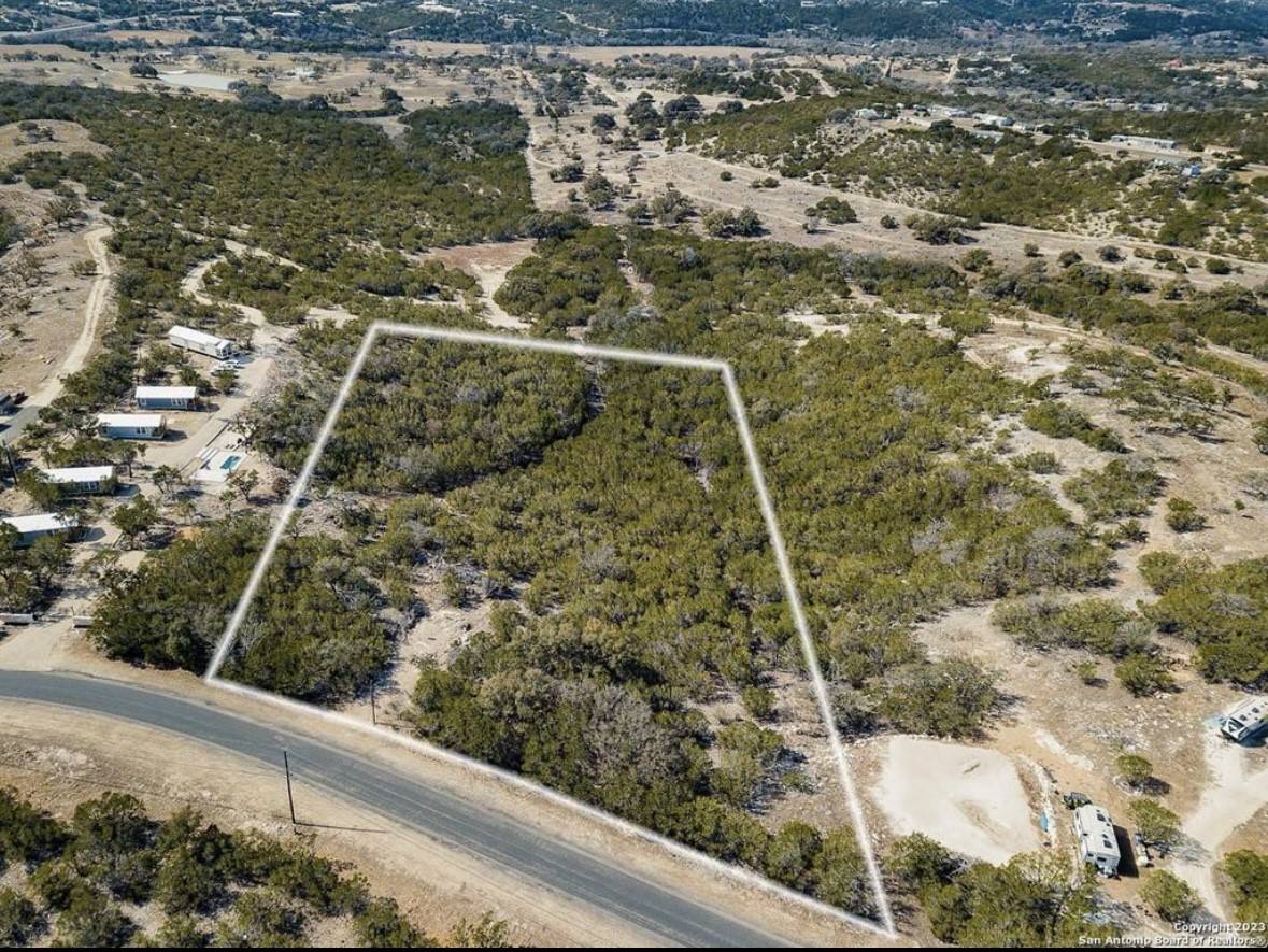 218 Madrona DR S, Kerrville, TX 78028
