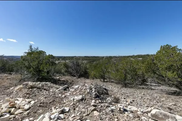 Kerrville, TX 78028,218 Madrona DR S
