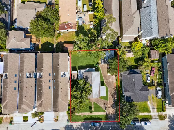 Houston, TX 77008,1326 Lawrence ST